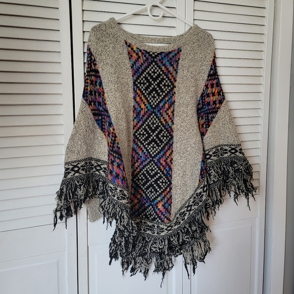 AZ Southwestern Poncho, Size OS - Picture 2 of 11